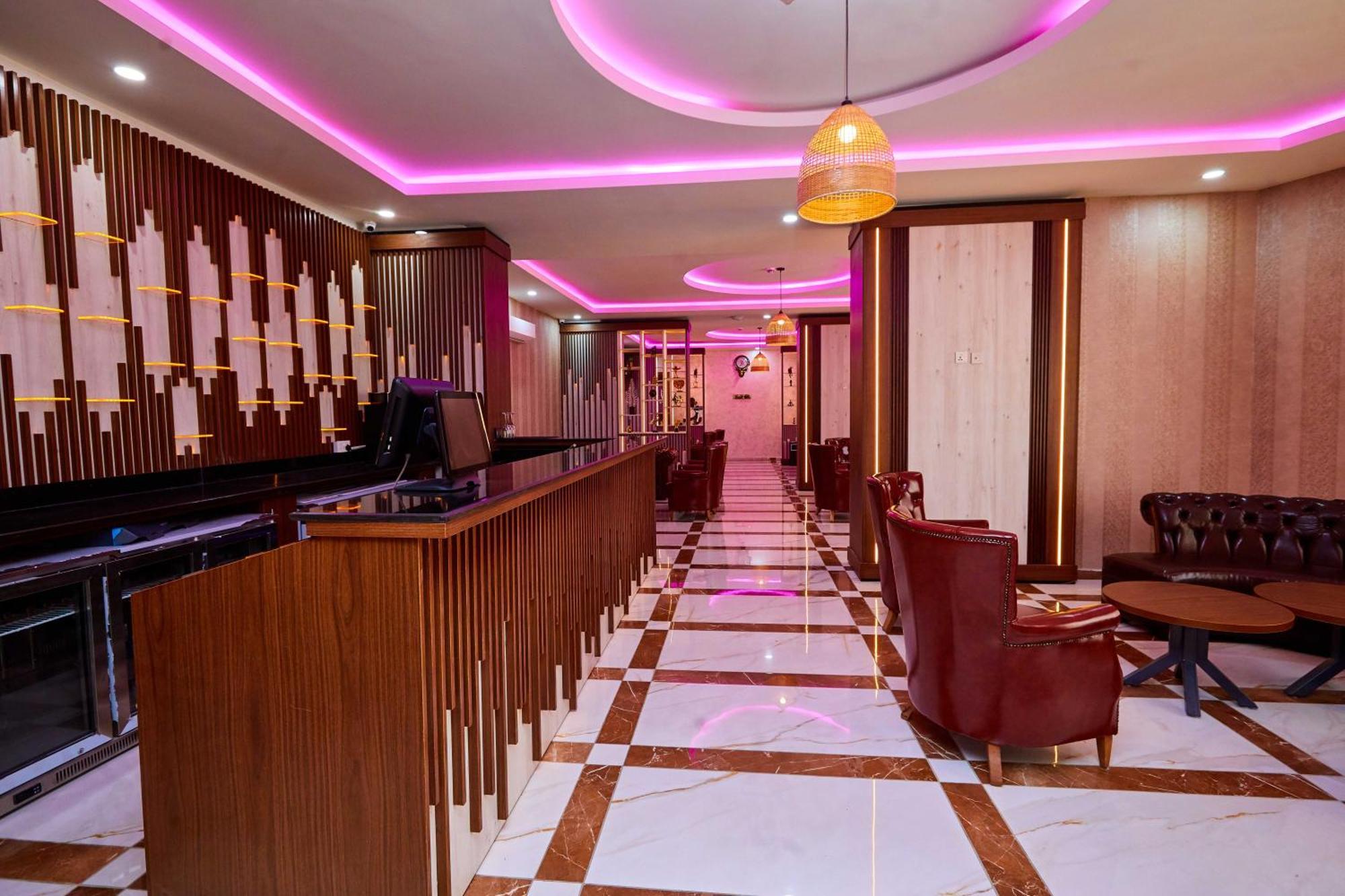 Vintano Hotel Лекки Экстерьер фото