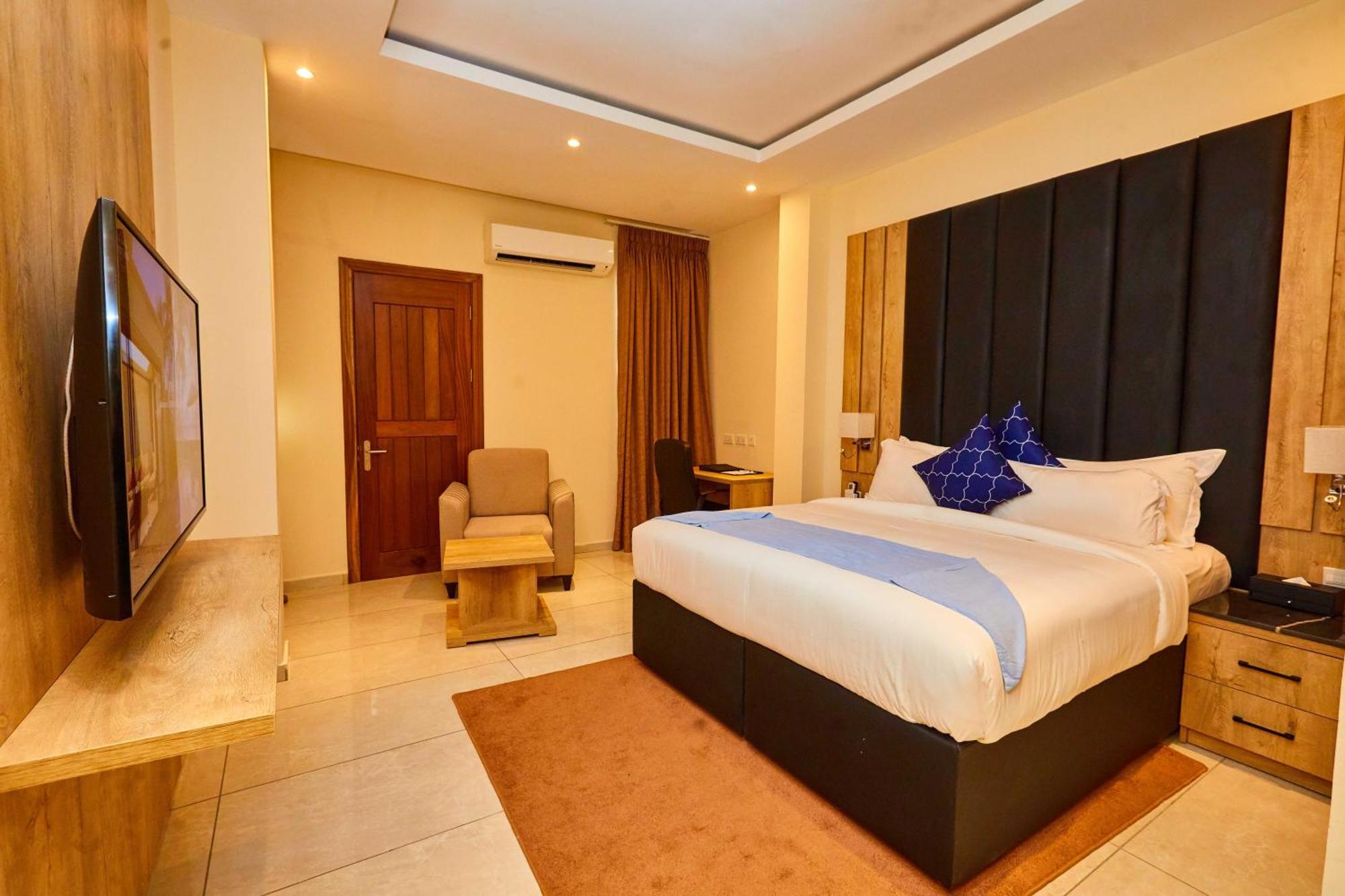 Vintano Hotel Лекки Экстерьер фото