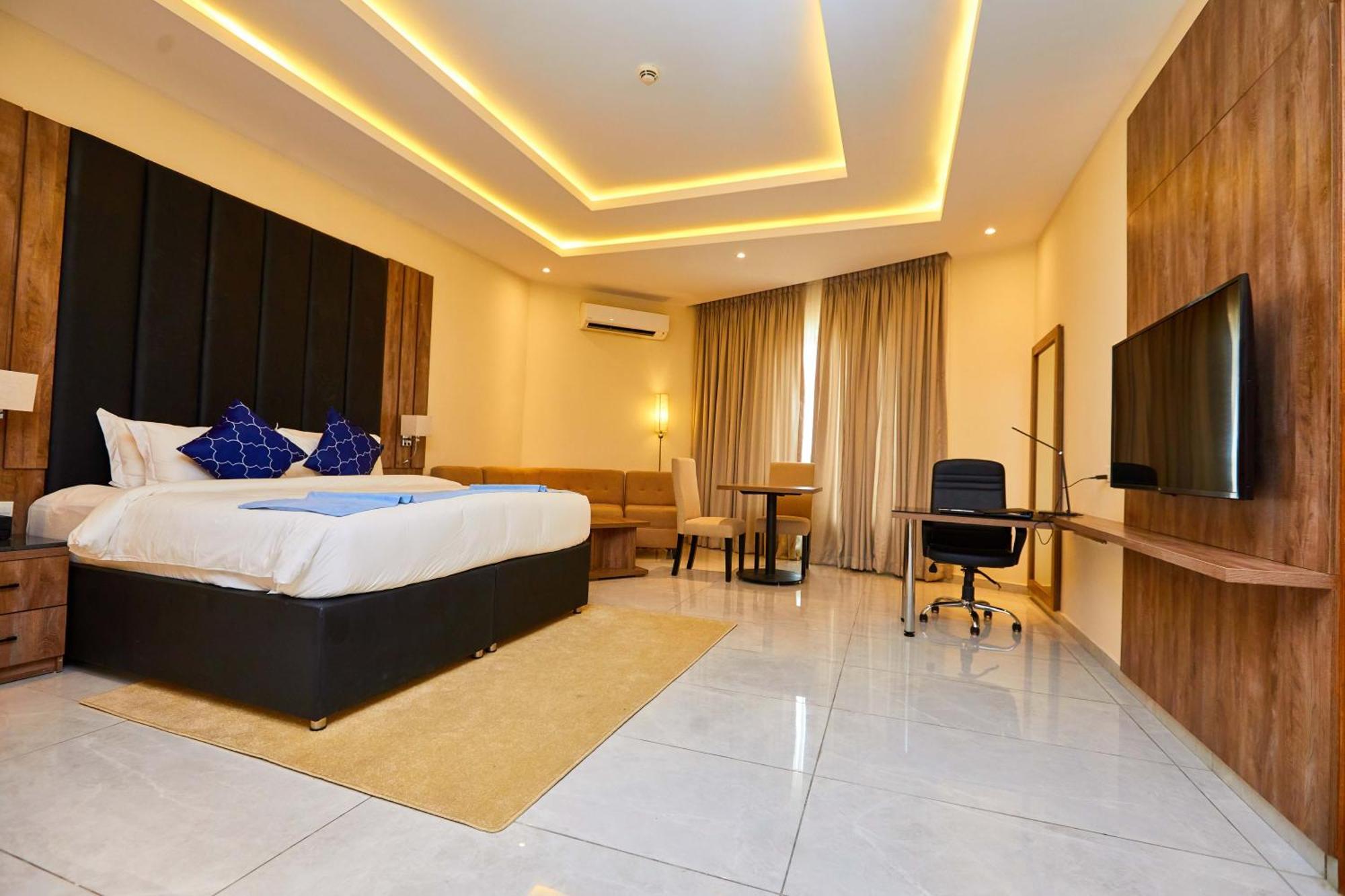 Vintano Hotel Лекки Экстерьер фото