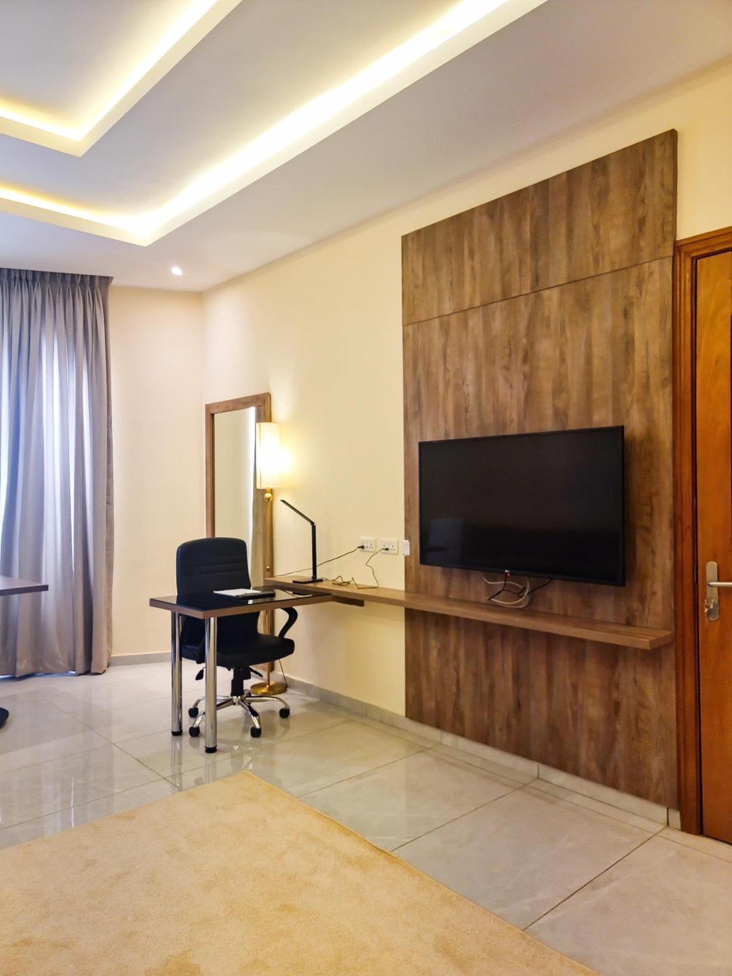 Vintano Hotel Лекки Экстерьер фото