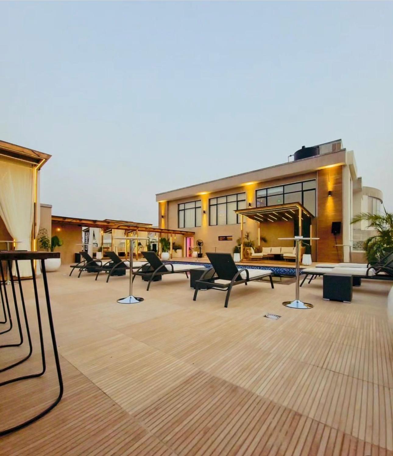 Vintano Hotel Лекки Экстерьер фото