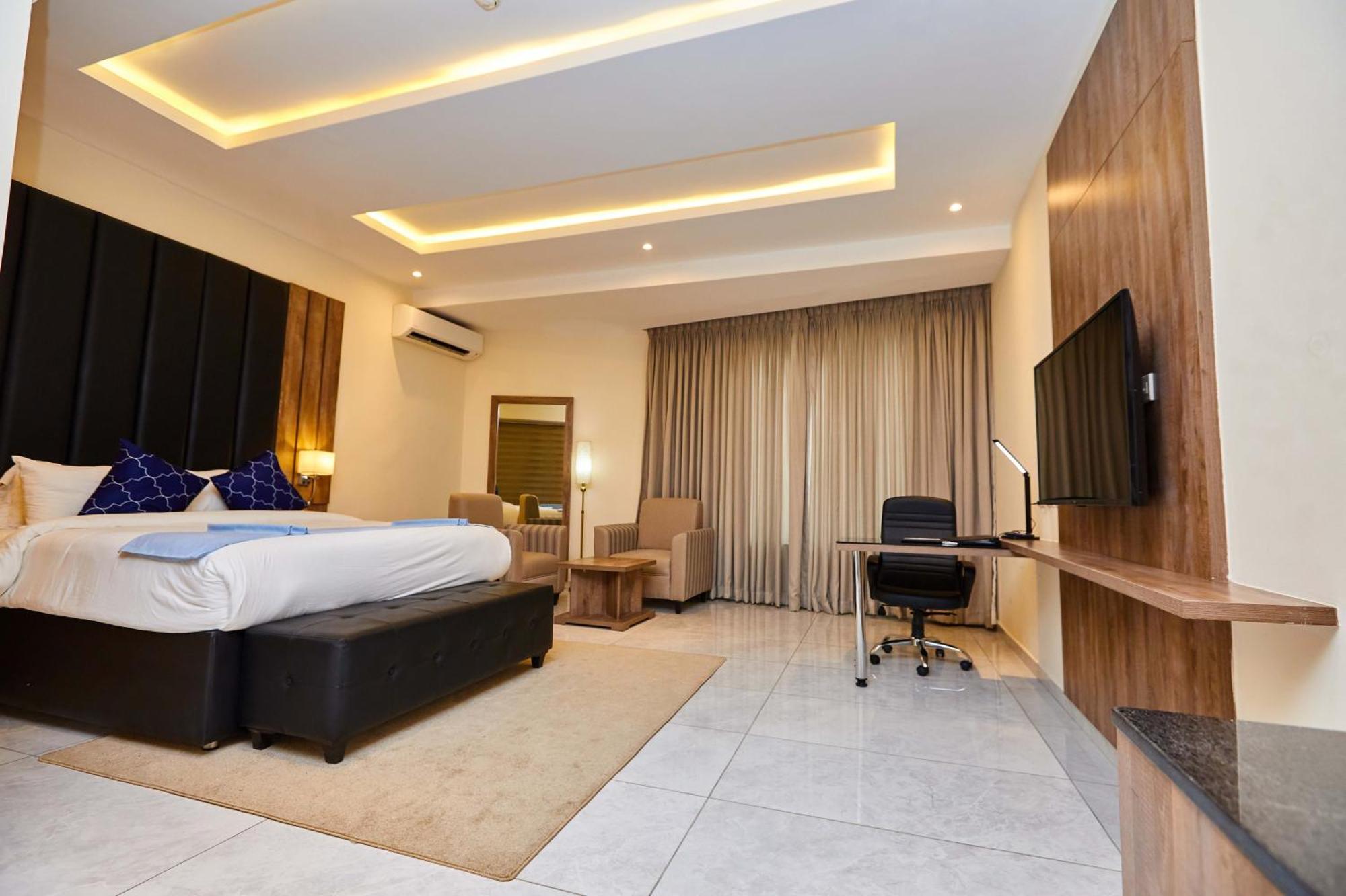 Vintano Hotel Лекки Экстерьер фото